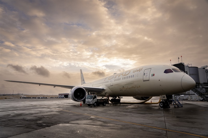 Wheels down in Western Canada: Etihad Airways makes history with first-ever non-stop flight between Calgary and the Gulf Region